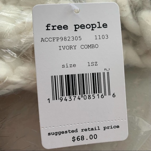 NWT Free People Snow Castle Trapper Pom Hat Ivory - Picture 5 of 6